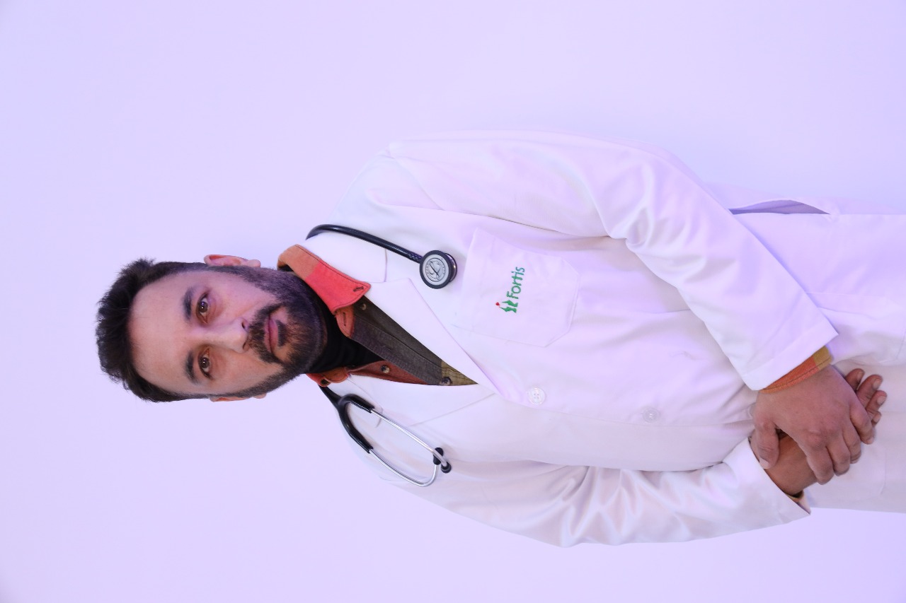 Tejnoor Singh博士
